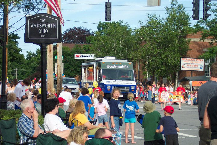 bookmobile in blue tip parade 2011 (1).jpg
