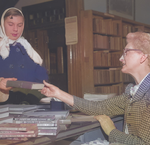 women-and-books.jpg